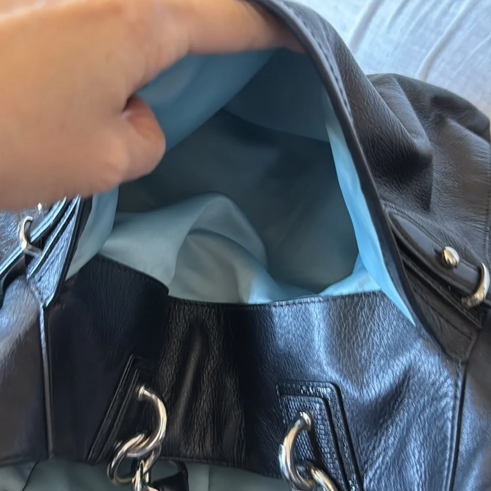 COACH Elegant Black Leather Tote Bag - Picture 17 of 17